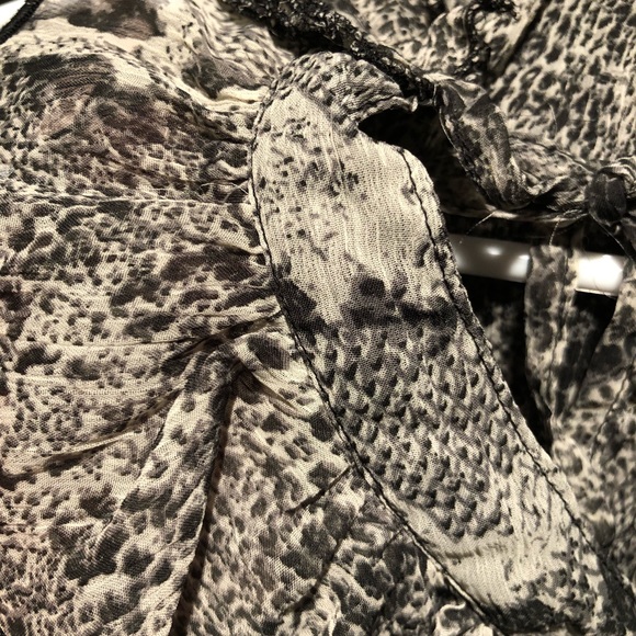 Button down blouse - Picture 3 of 4